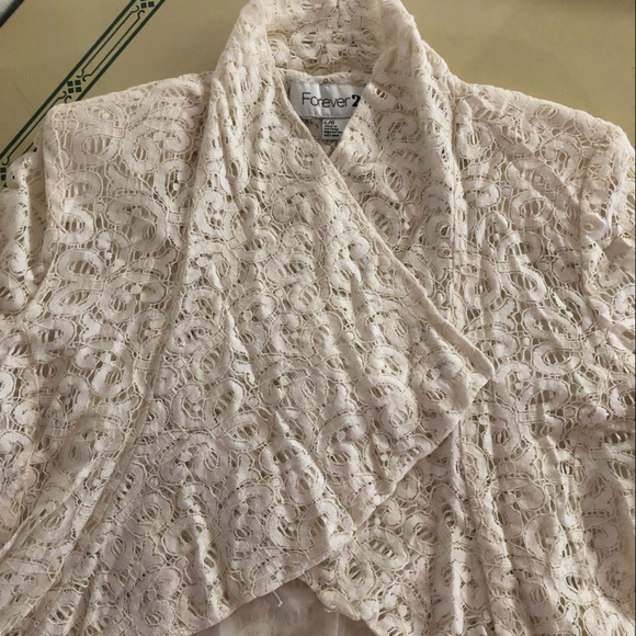 Lace blazer with draped collar - Picture 6 of 7